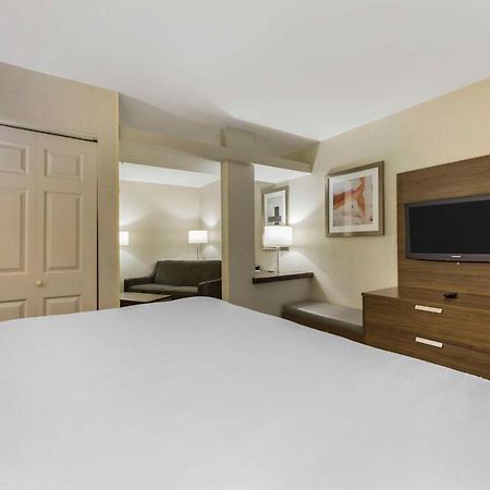 Best Western Plus Nashville Airport Hotel - Bna Εξωτερικό φωτογραφία
