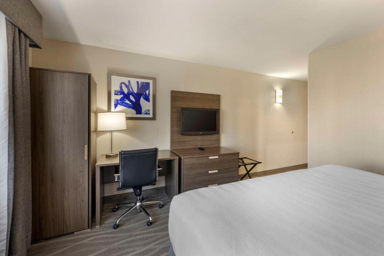 Best Western Plus Nashville Airport Hotel - Bna Εξωτερικό φωτογραφία
